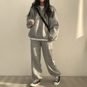 Dinah - Avslappnade sweatshirts och byxor