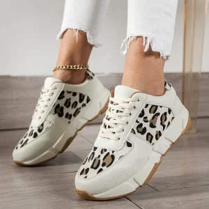 Celine | Stilrena Leopardmönstrade Sneakers med Tjock Sula