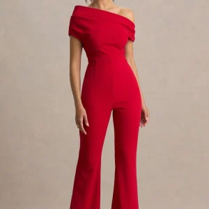 Alexandra | Röd byxdress med asymmetrisk halsringning